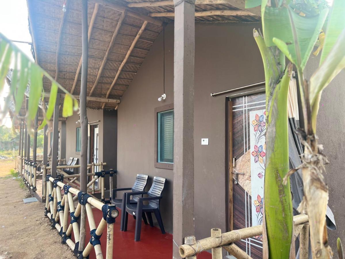 Hippie Land Hampi Hotel ภายนอก รูปภาพ