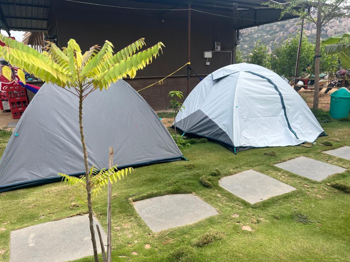 Hippie Land Hampi Hotel ภายนอก รูปภาพ