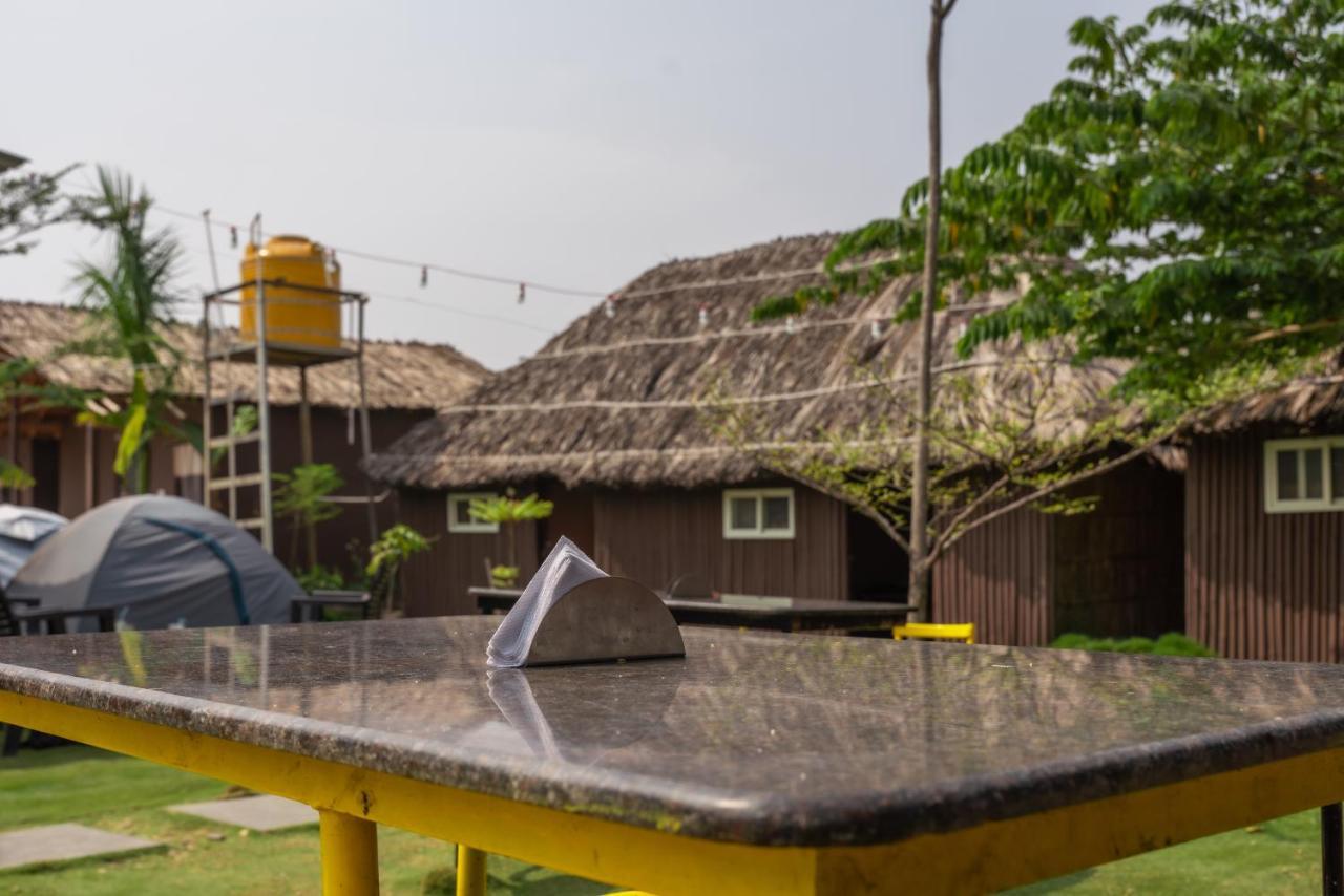 Hippie Land Hampi Hotel ภายนอก รูปภาพ